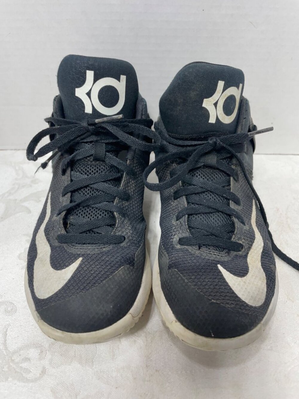 Nike KD TREY 5 3Y 847504-010 Black and White Sneakers